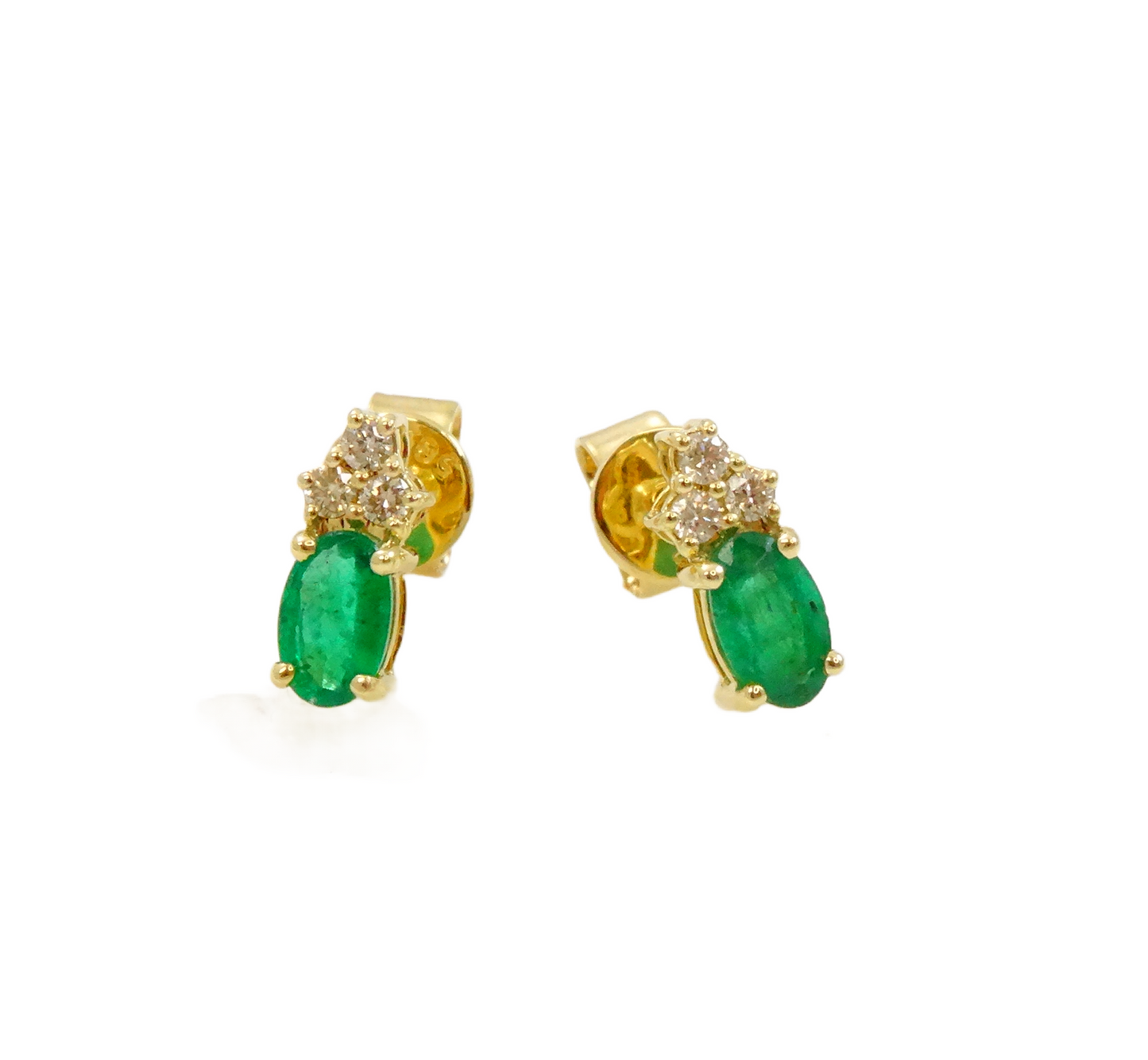 14K Gold Trio Diamond with Oval Shape Color Stone