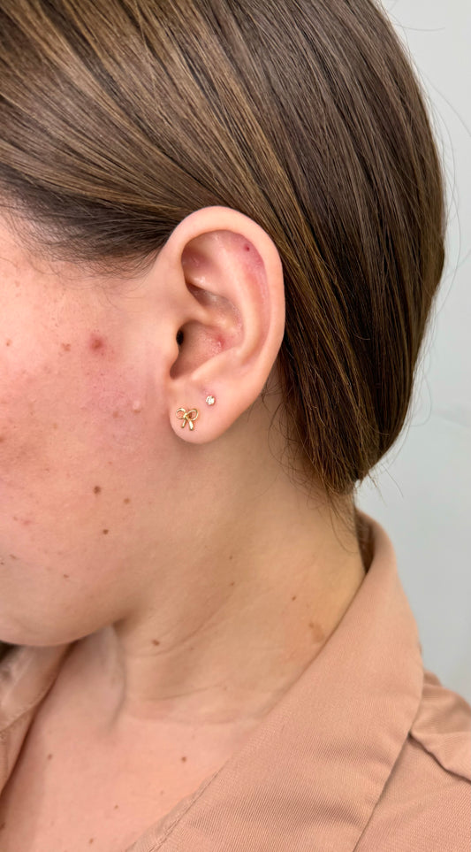 Mini Bow Earrings 8mm