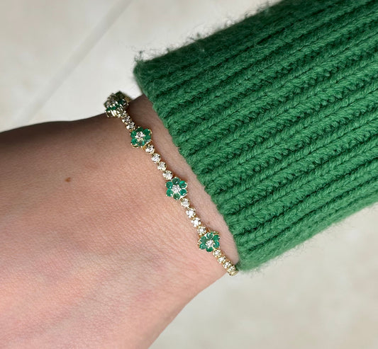 Station Color Stone Flower And Diamond Bracelet