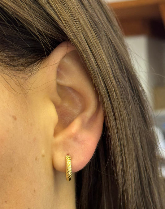 Medium Rope Huggie Hoop Earrings 12mm