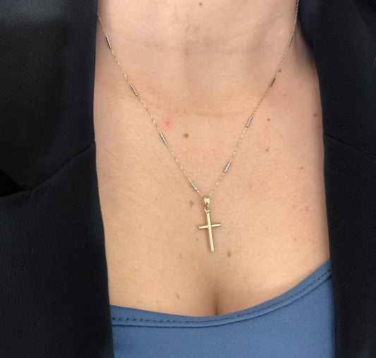 Classic Medium Cross