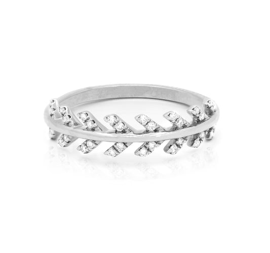 Chasing Arrow Diamond Ring