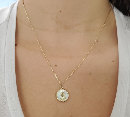 Round Mother of Pearl Praying Virgin