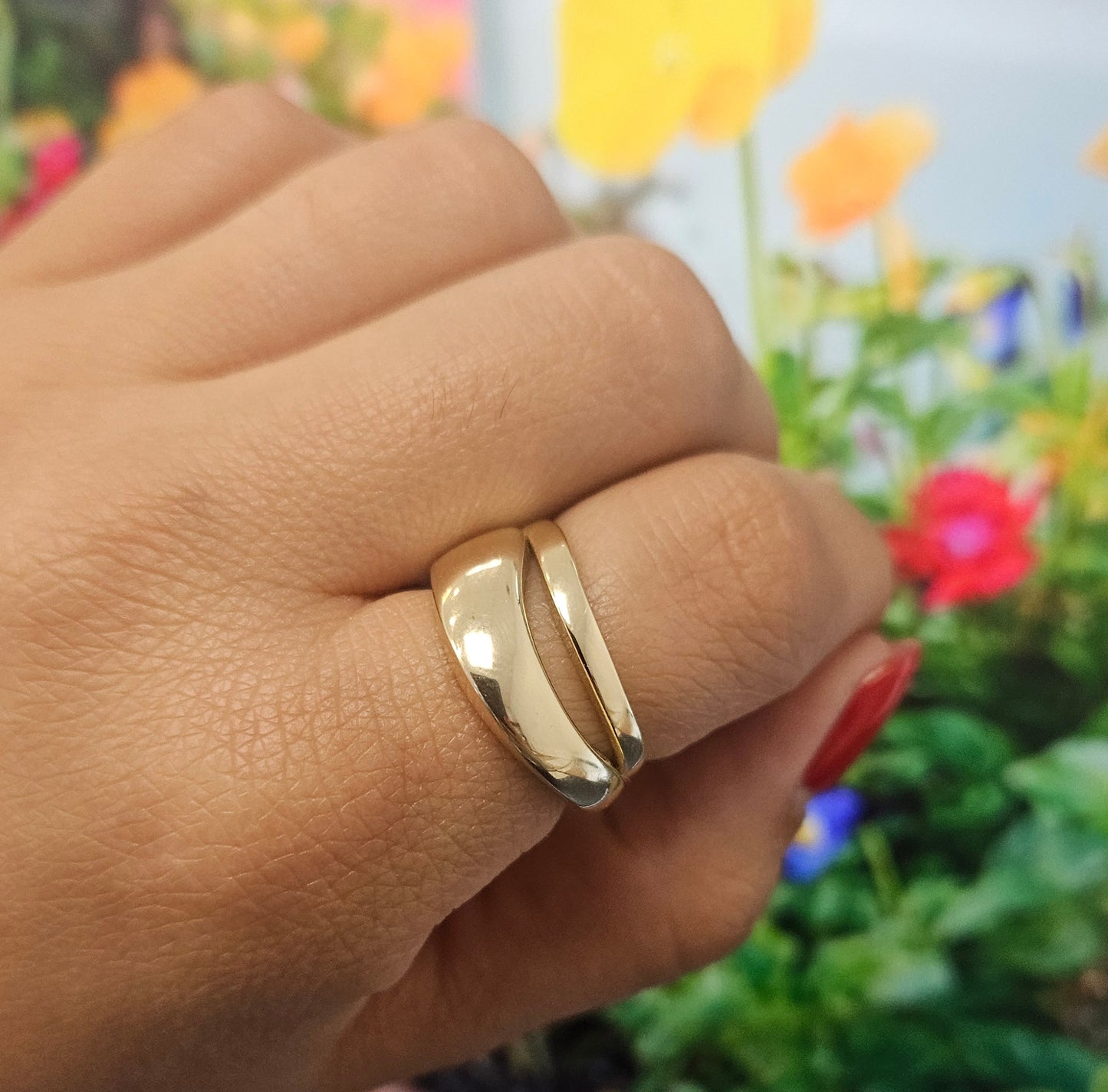 Golden Open Flow Curve Dome Ring