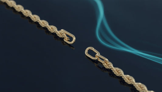 Hollow Gold vs. Solid Gold Jewelry: Pros, Cons, and the Pursuit of Lasting Quality