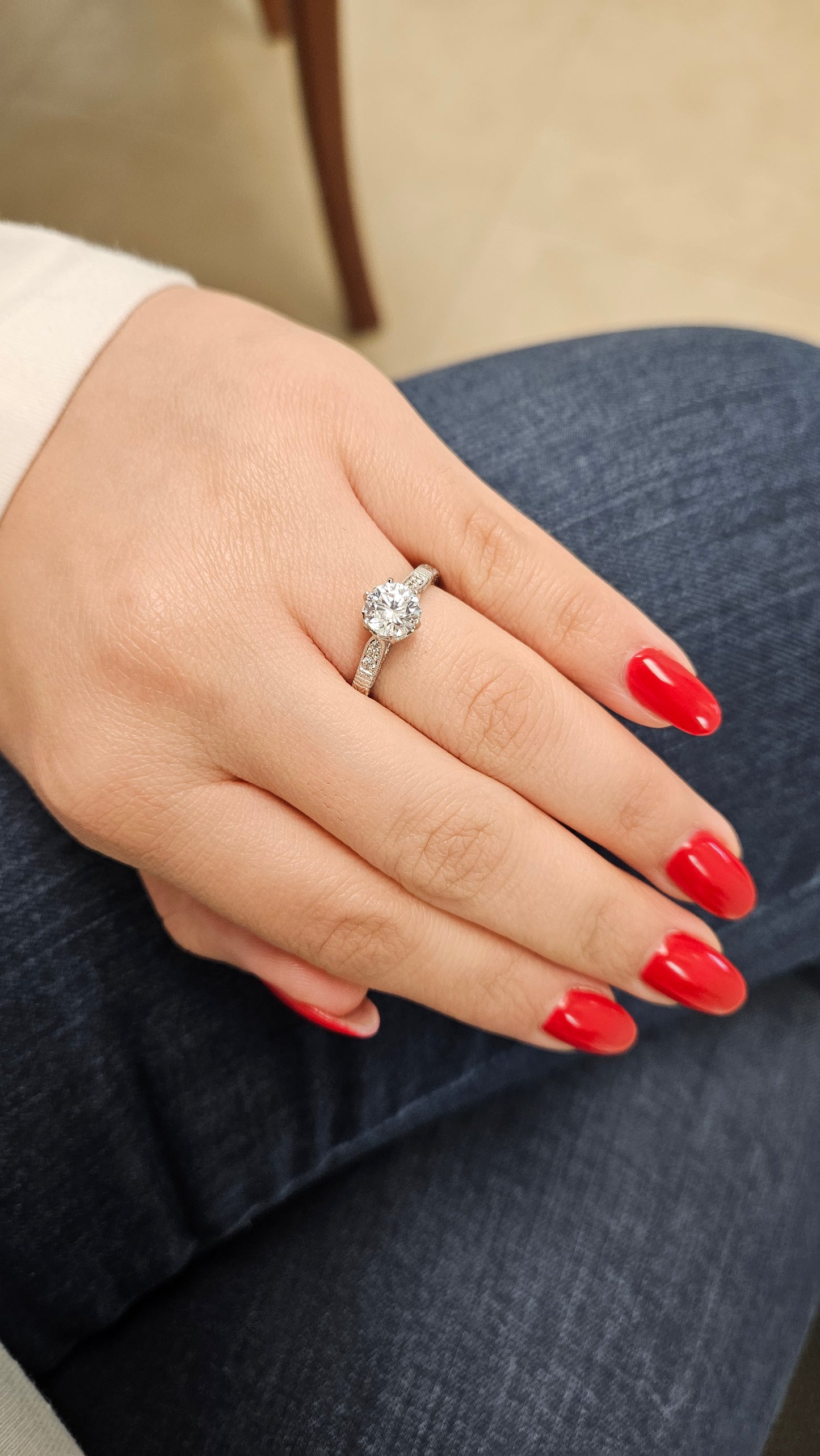 Tulipan Vintage Style Diamond Engagement Ring 18K White Gold