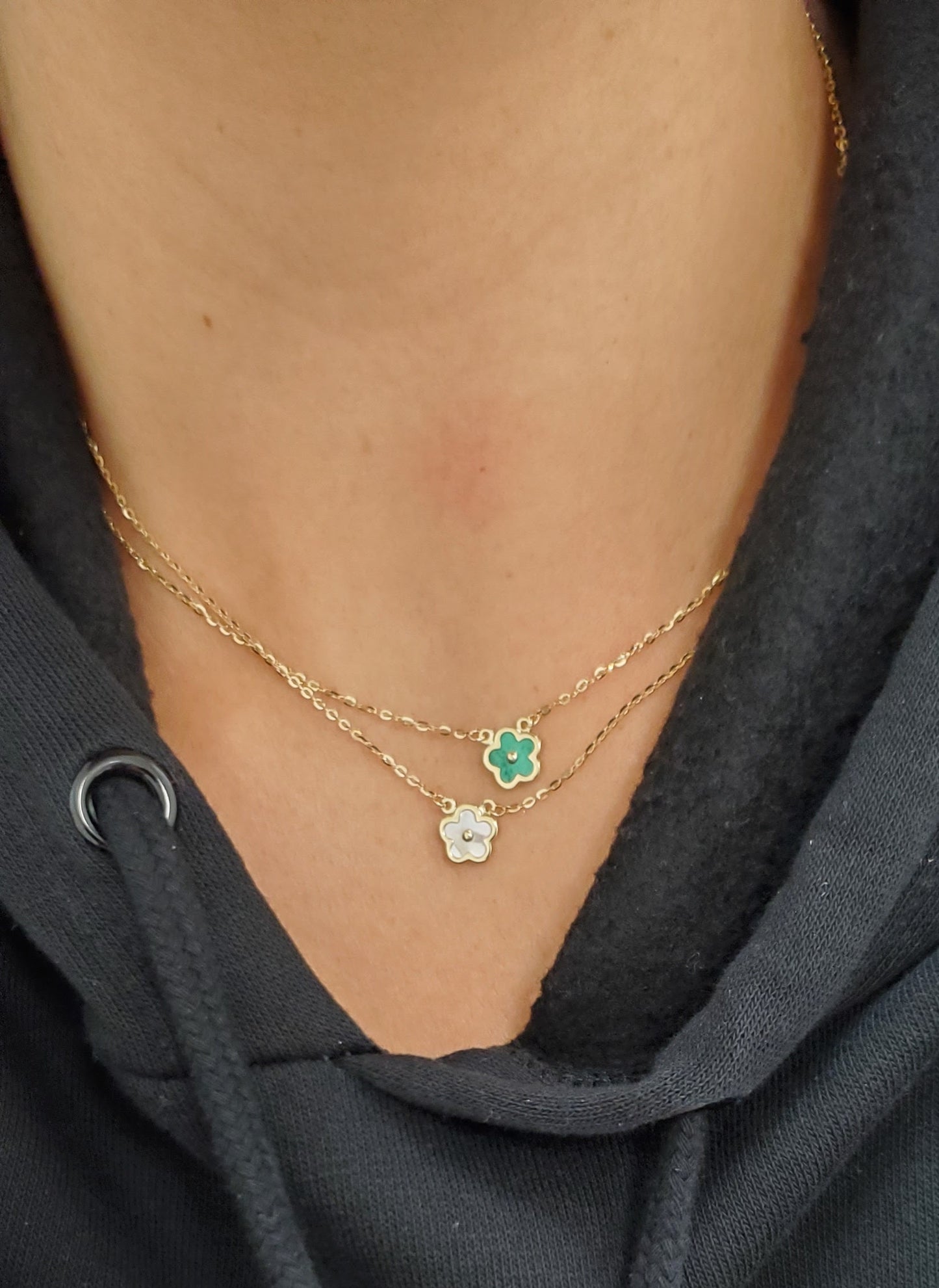 14K Gold Mother of Pearl Flower Necklace