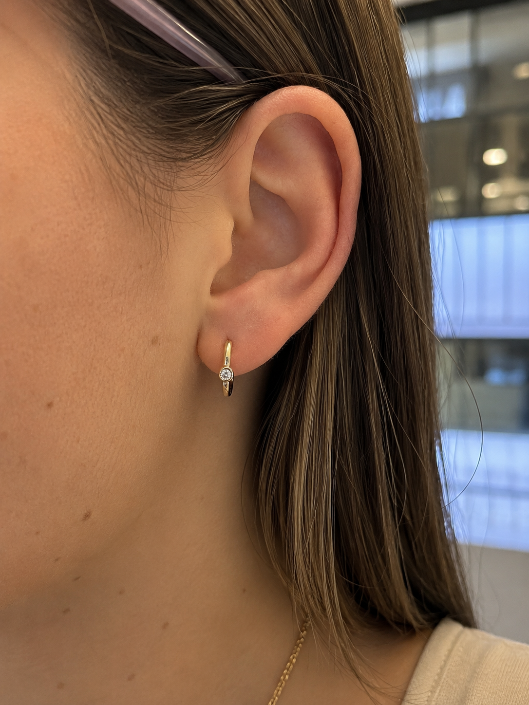 Diamond Huggie Earring Single Stone