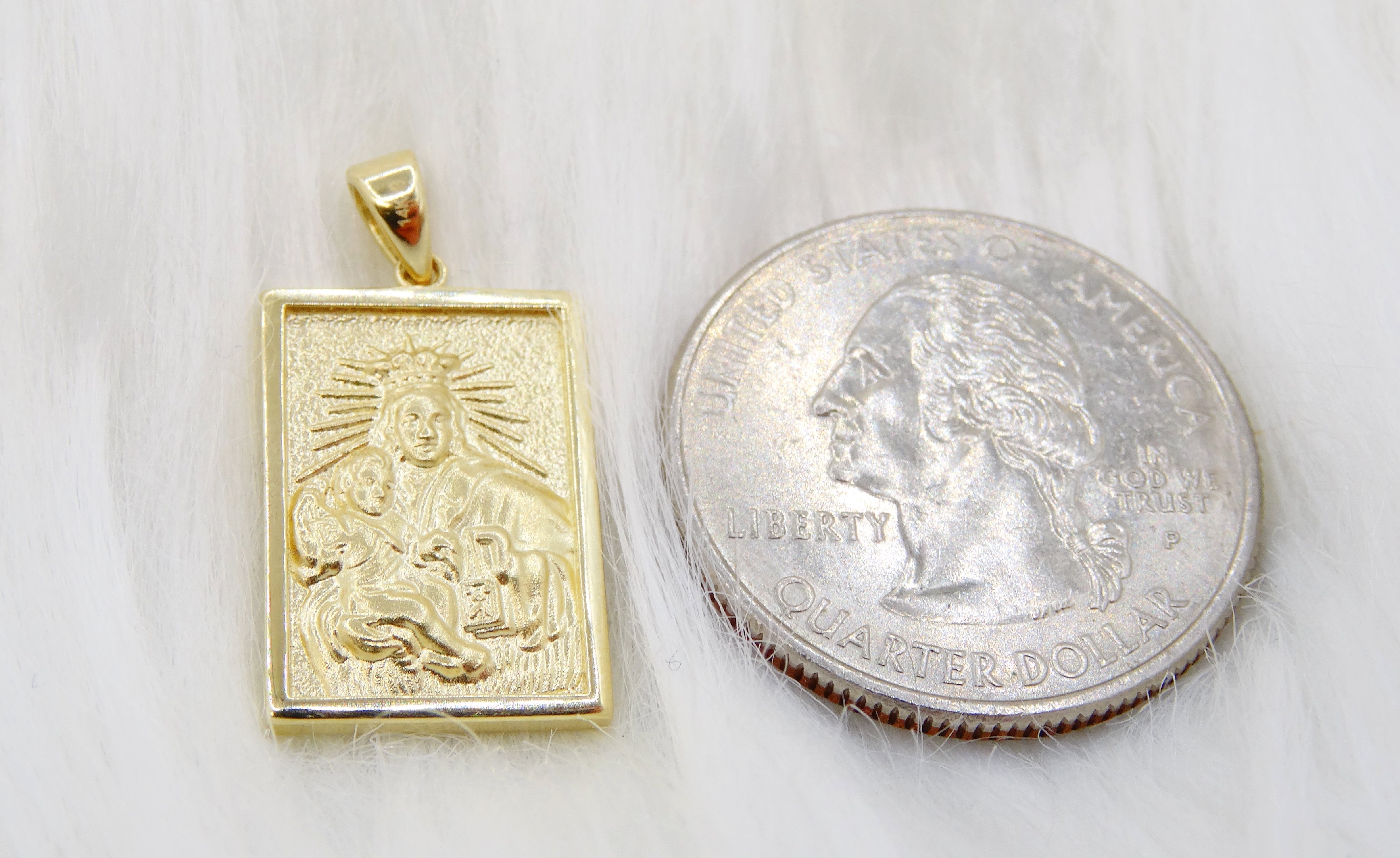 14 karat 2025 gold scapular medal