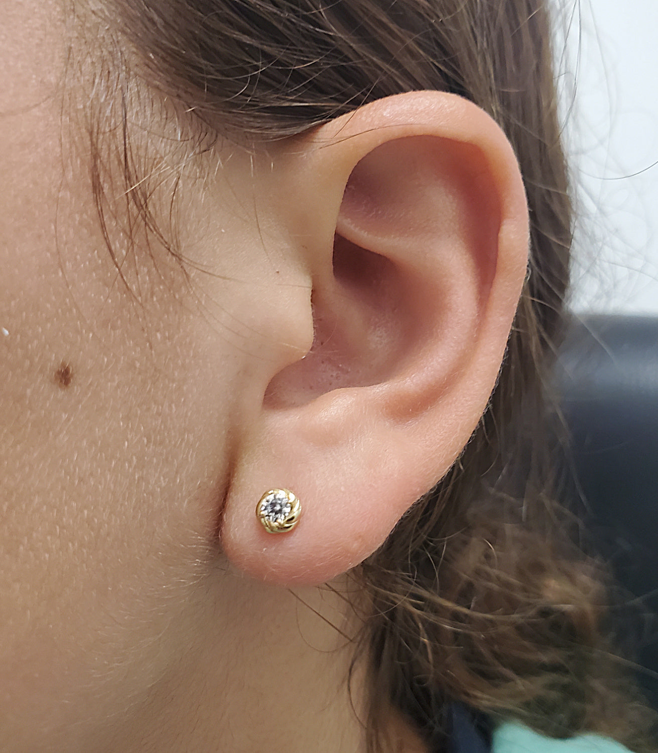 Classic Cubic Zirconia Rope Bezel Stud Earrings