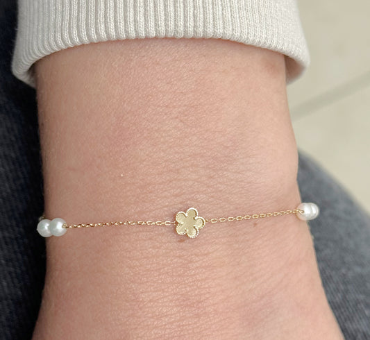 Flower and Pearl Bracelet