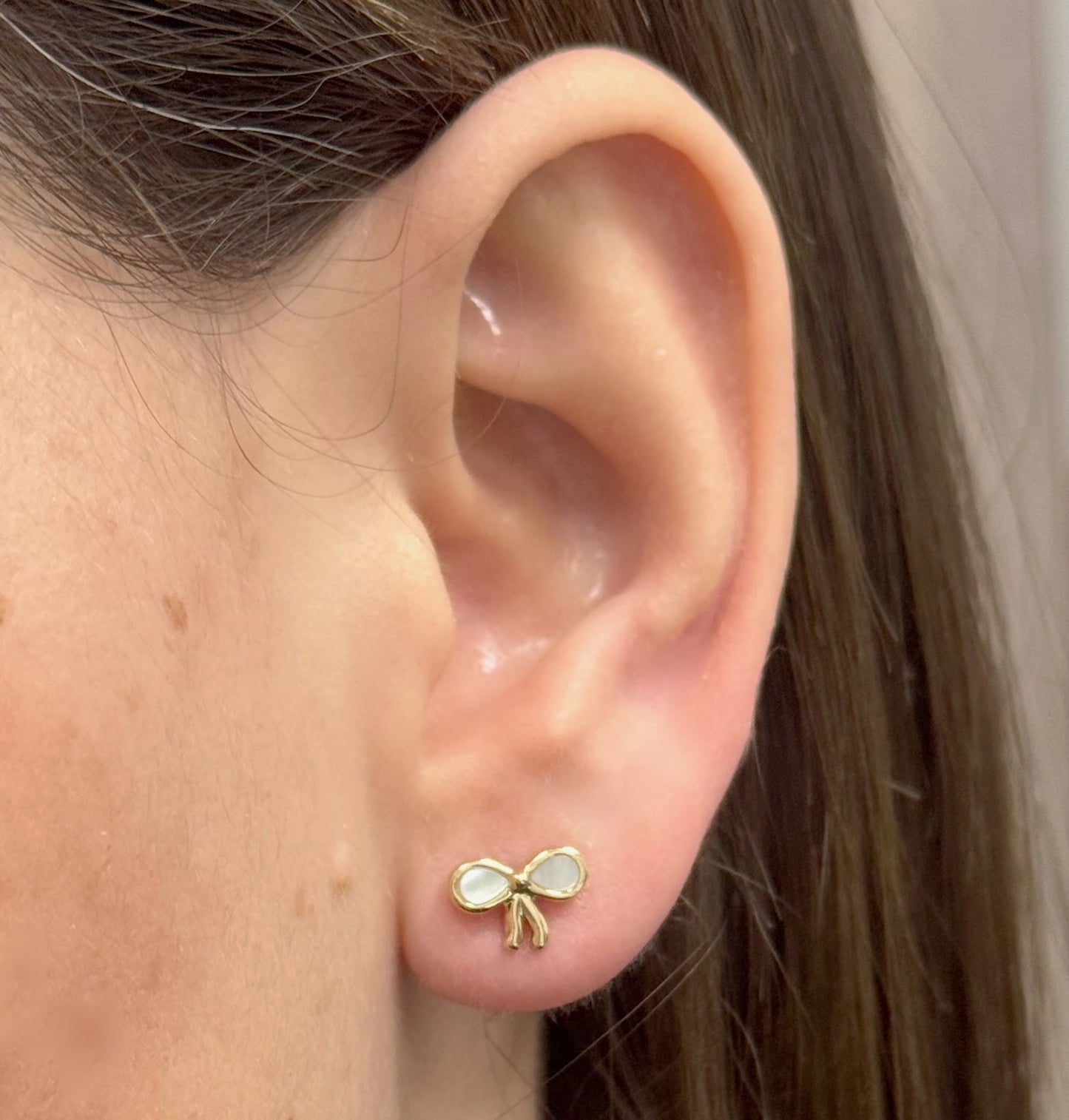 Mother of Pearl Bow Stud Earrings