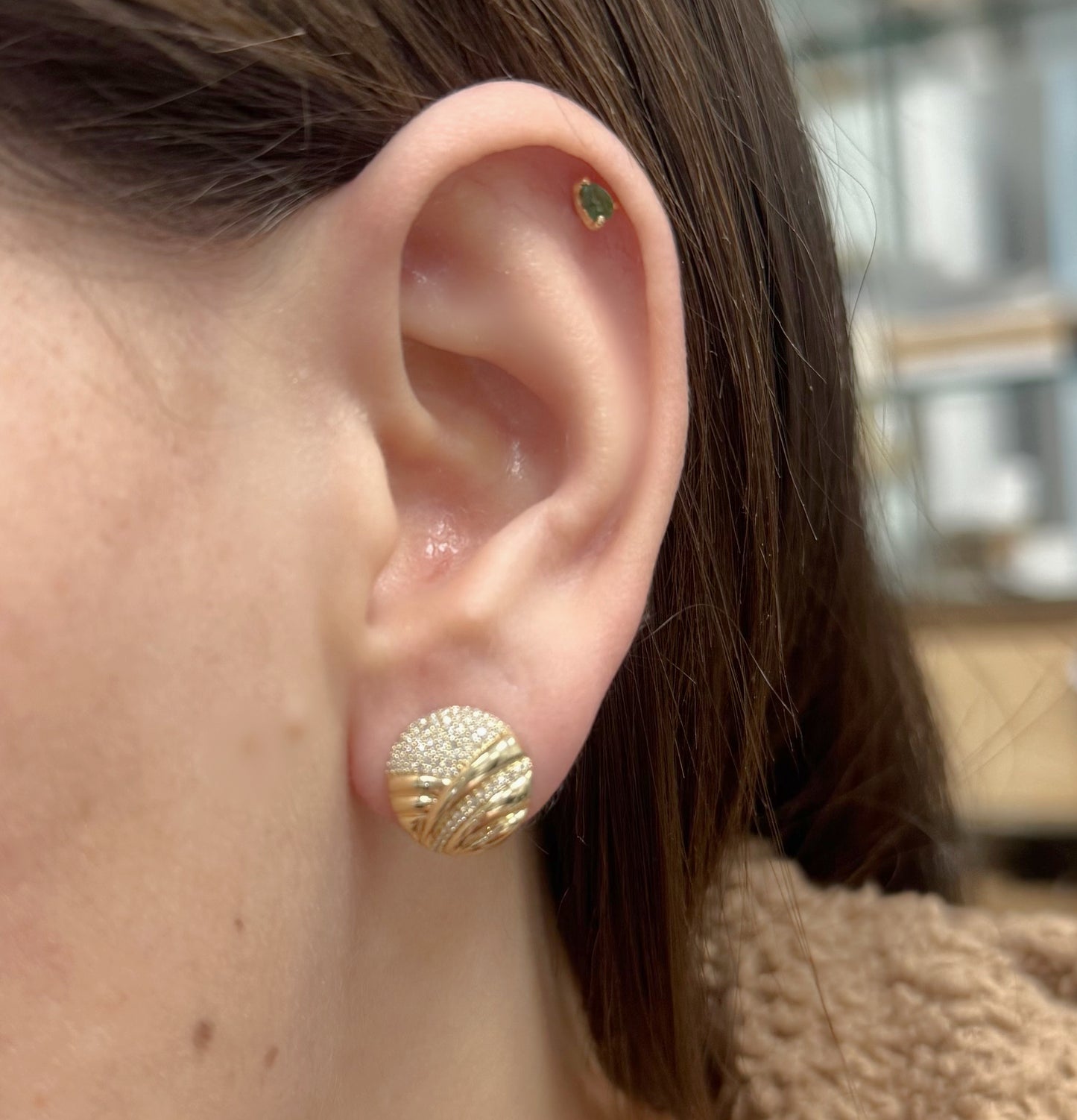 Diamond Pavé Ribbon Disc Earrings