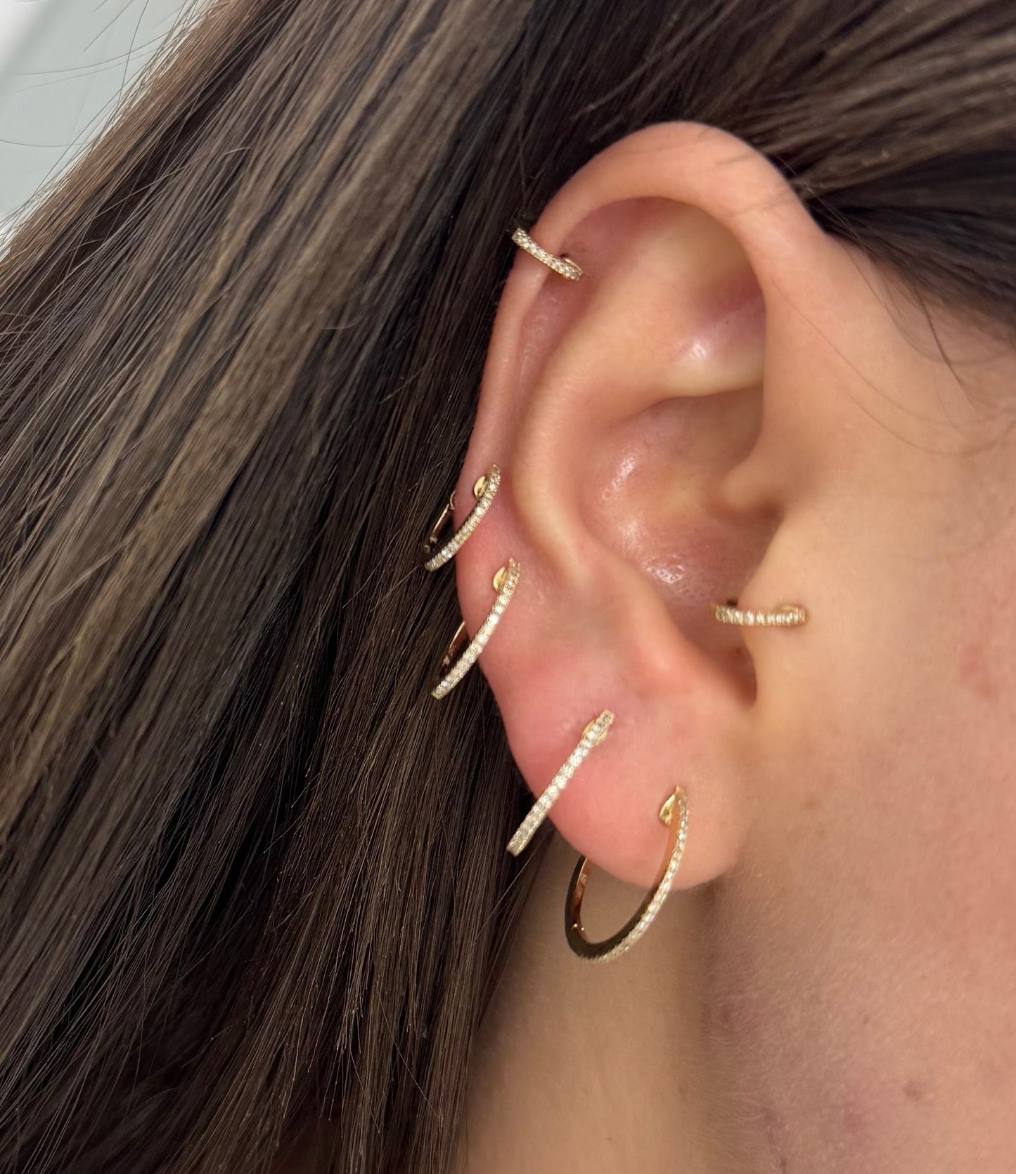 16mm Thin Diamond Huggies