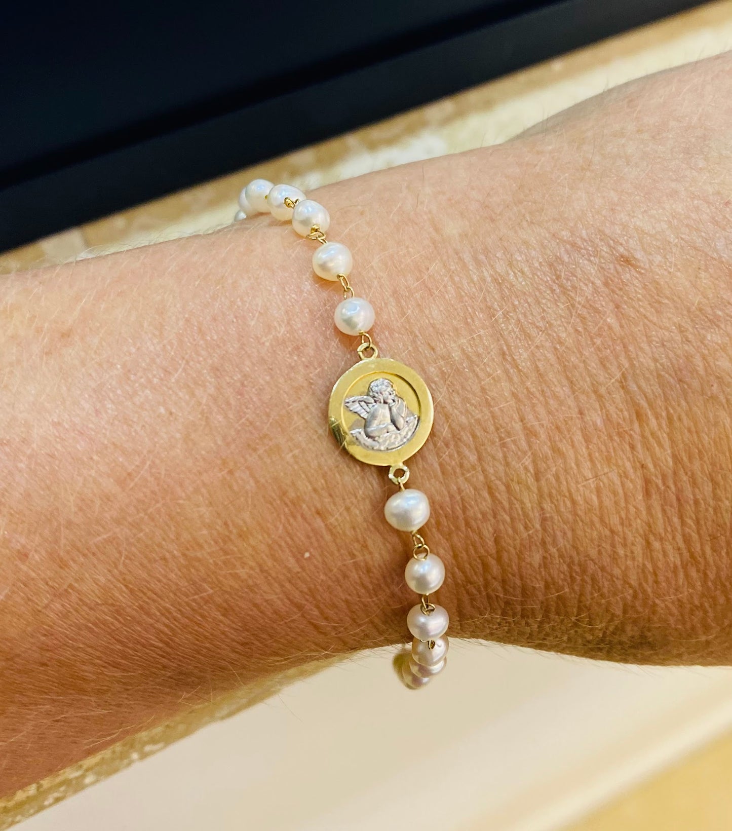 DaVinci Guardian Angel Medal Pearl Bracelet