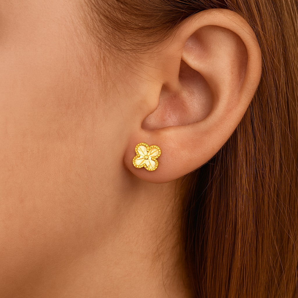 Dainty Beaded Border Radiant Fluted Design Clover Stud Earrings