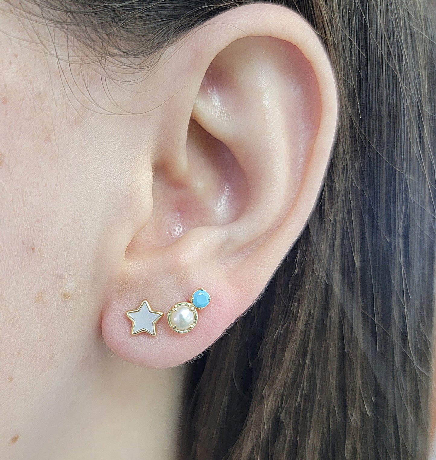 Duo Pearl And Turquoise Crawler Earring