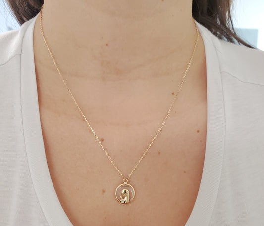 Round Crystal Praying Virgin