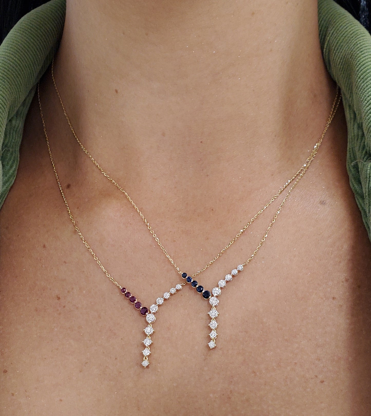 Luxurious Color Stone Accented Diamond Illusion Lariat Gold Necklace