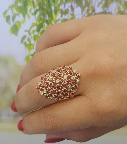 Exquisite Lattice Design Color Stone & Diamond Dome Ring