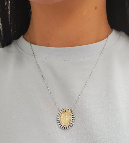 Divine Radiance: 14K Gold Diamond Halo Miraculous Medal Necklace