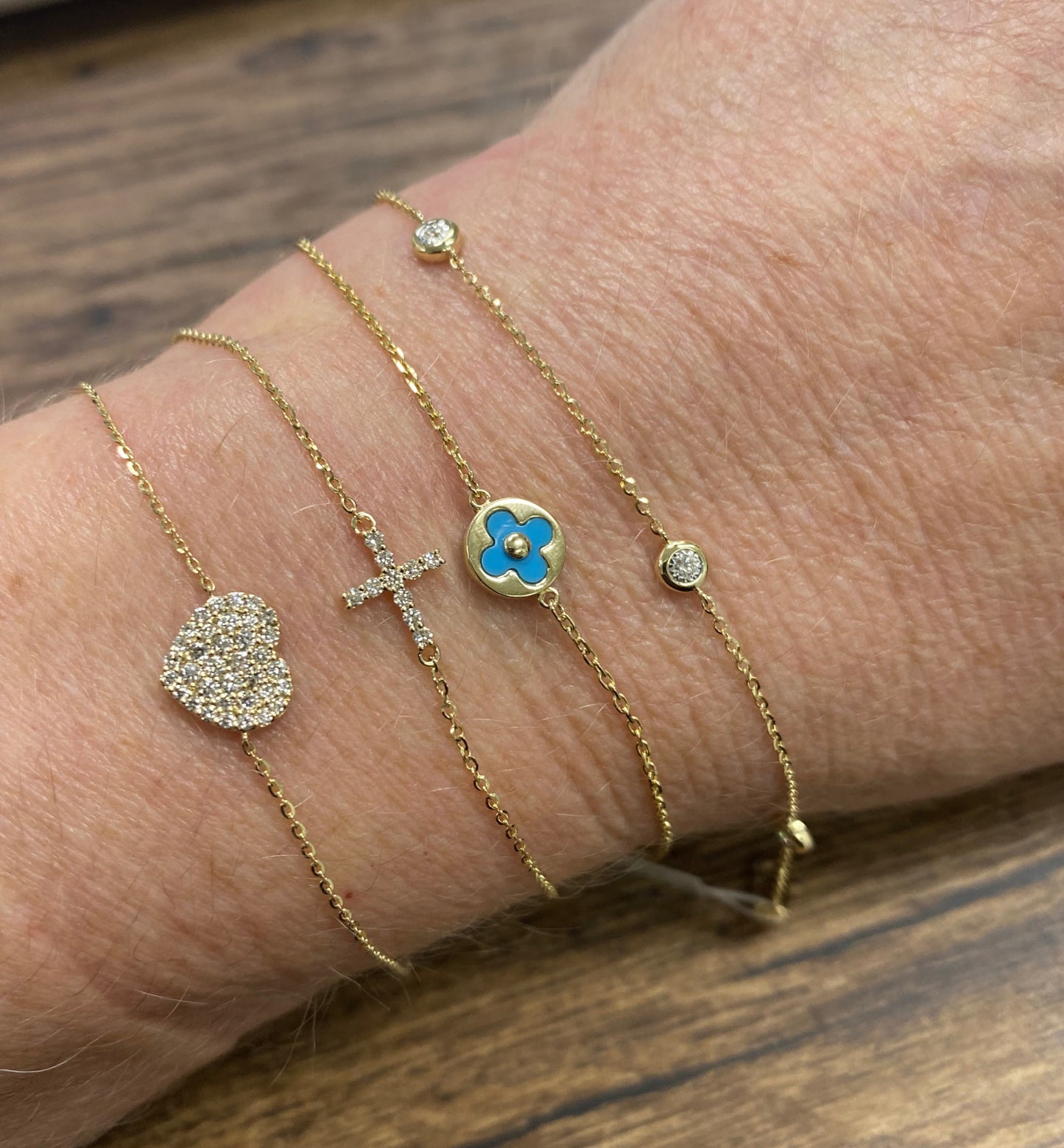 Single Circle Color Stone Clover Bracelet