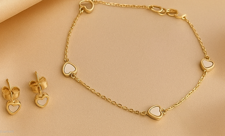 Mini Mother of Pearl Hearts Bracelet