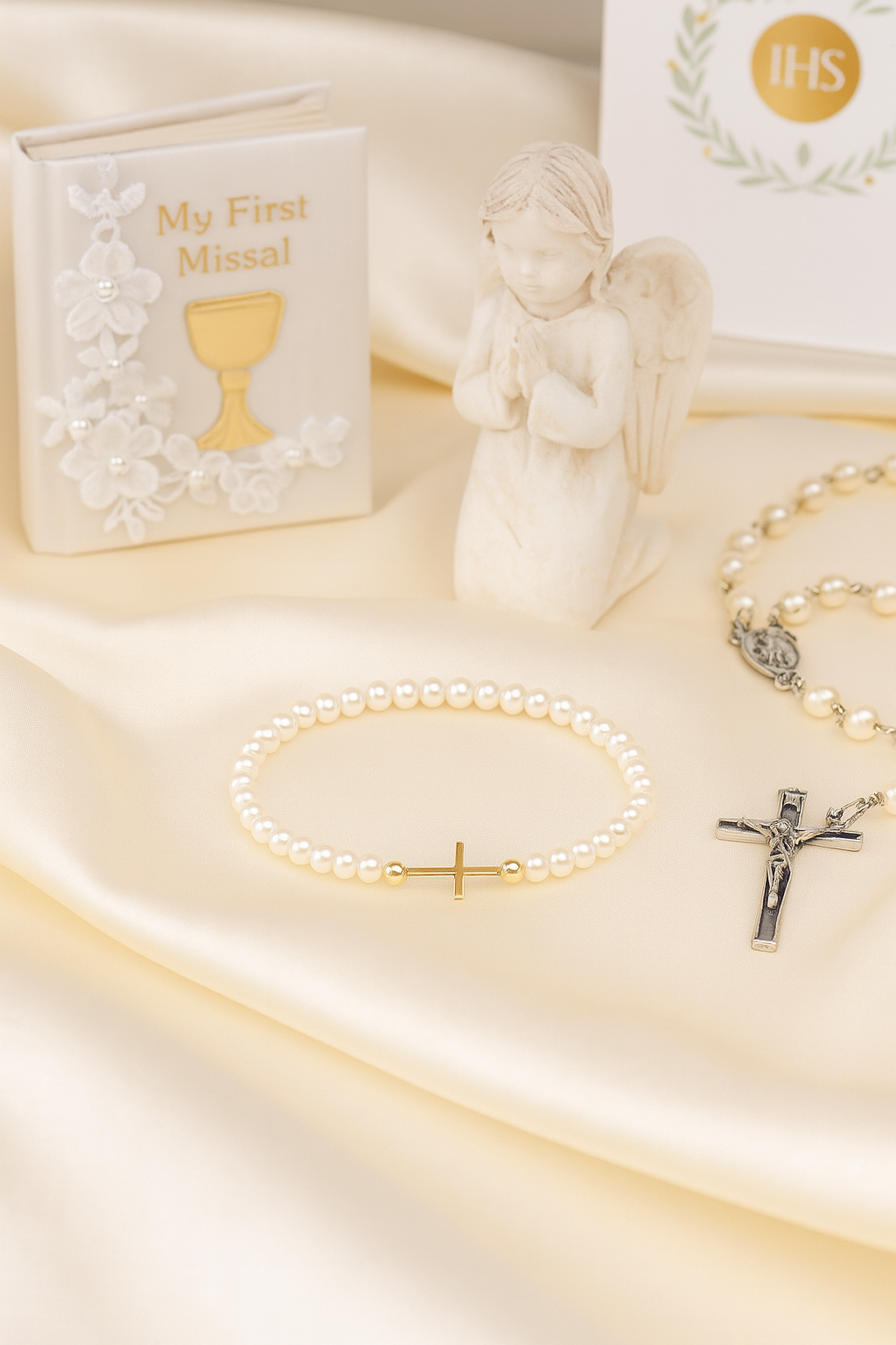 Mini Gold Cross & Freshwater Pearl Bracelet
